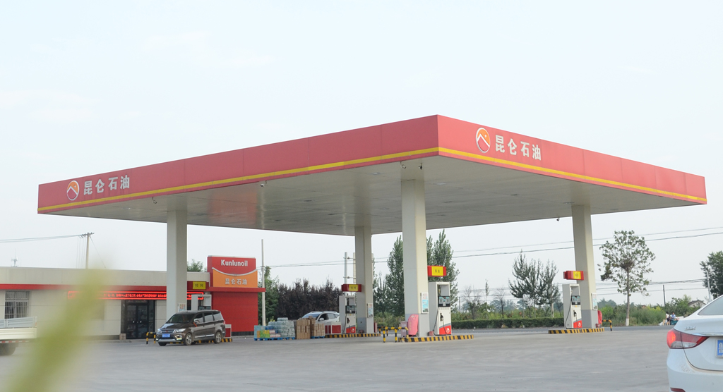 礼泉福银加油站